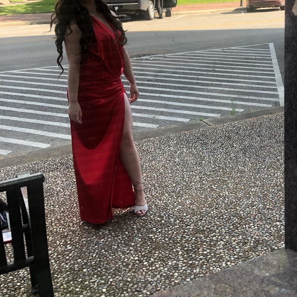 Red dress!!❤️